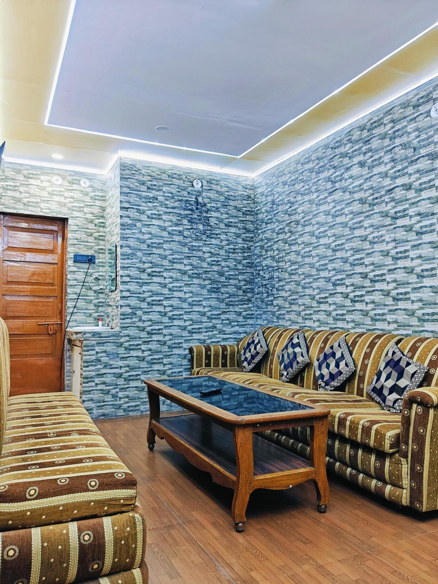 Kiara Home Stays Varanasi Luaran gambar
